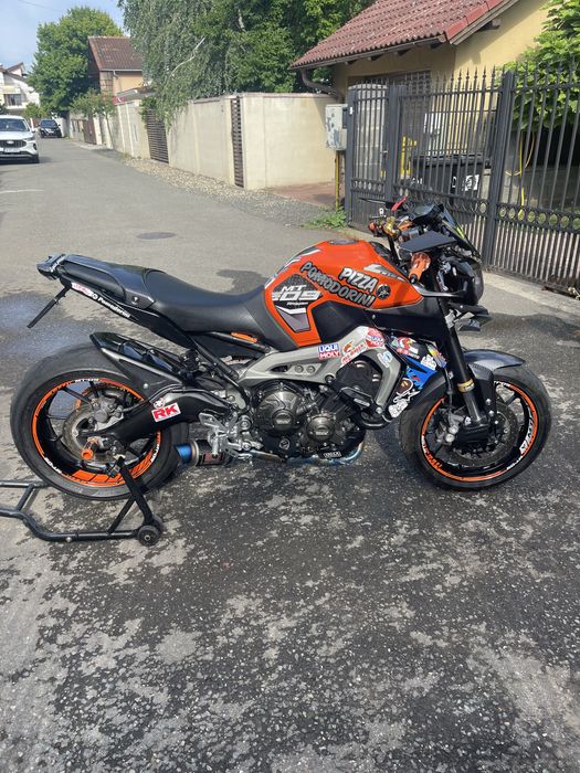 * Yamaha MT - 09  *