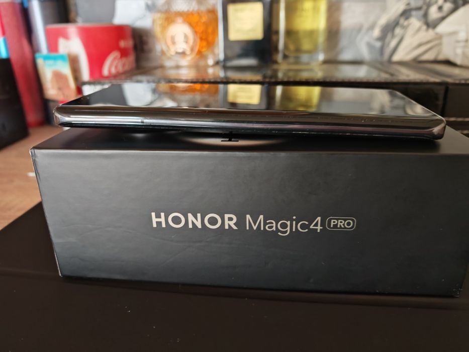 Vând Honor Magic 4 Pro!