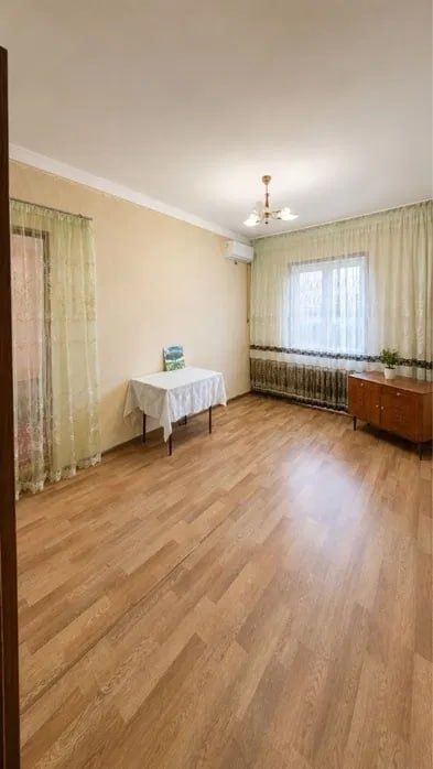 Продаётся Башлык 1/4/5 ремонт средний с мебелью техникой !!!