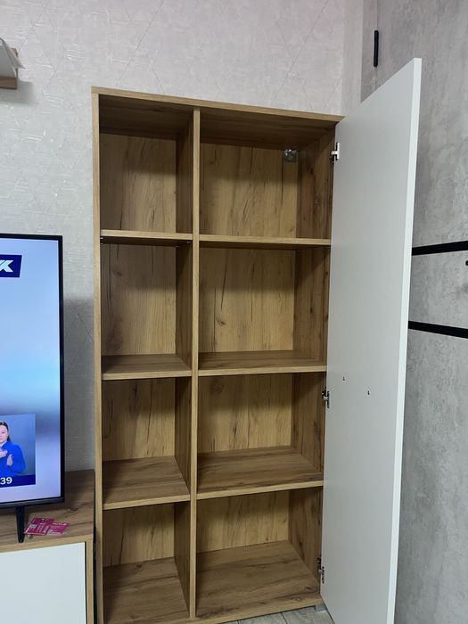 Продам горку для гостиной