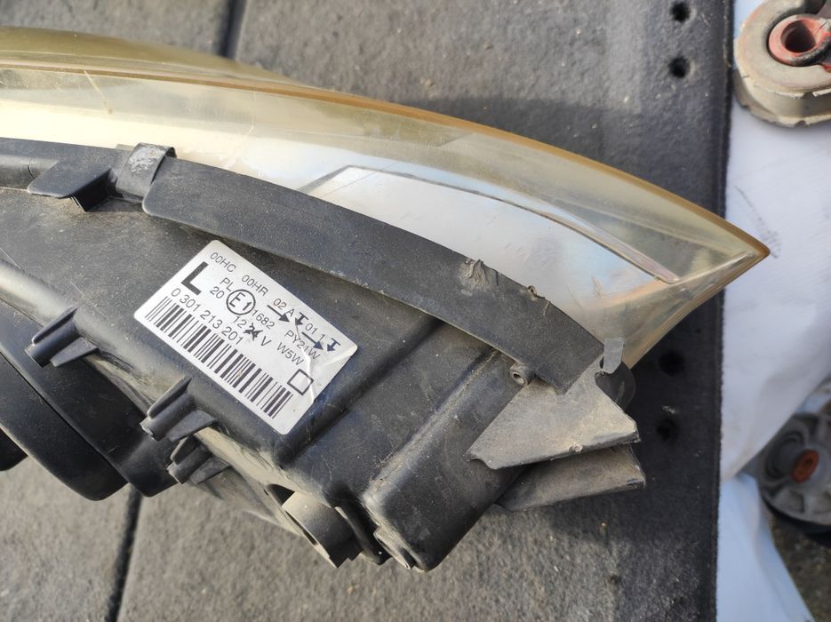 Ляв фар за Пежо-407