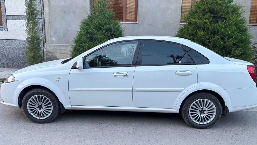 Gentra arendaga beriladi kunlik 100 ming so'mdan