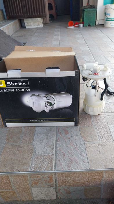 Продавам бензинова помпа за Рено Сценик II (2006 г.), 1.6, 112 к.с.