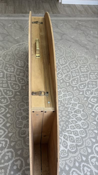 Стол для гостиной