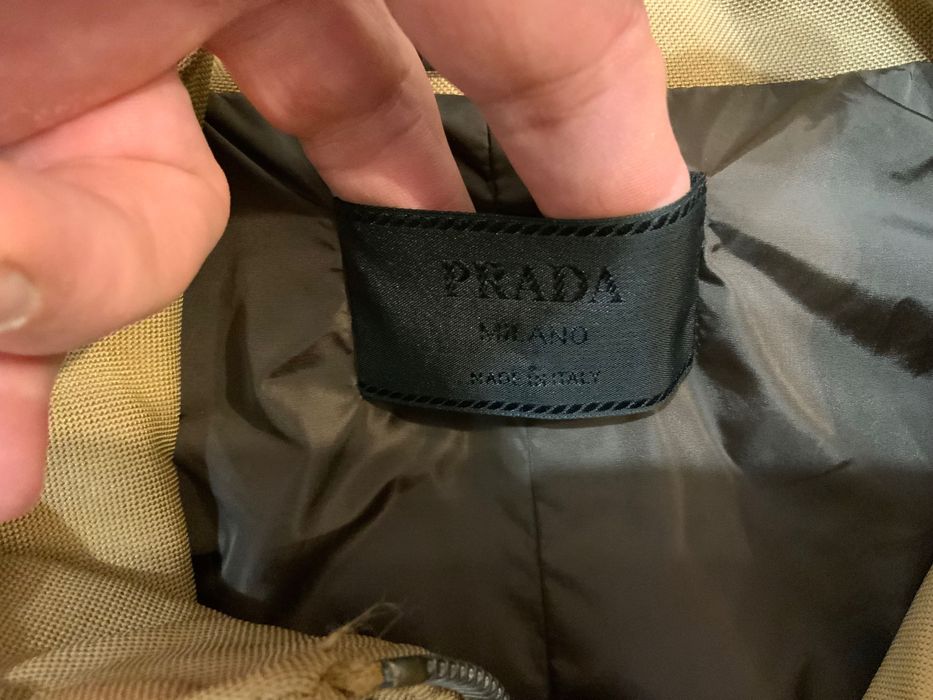 Prada-оригинално,палто 54 хл