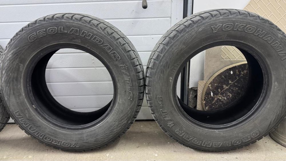 Продам зимные шины Yokohama R17