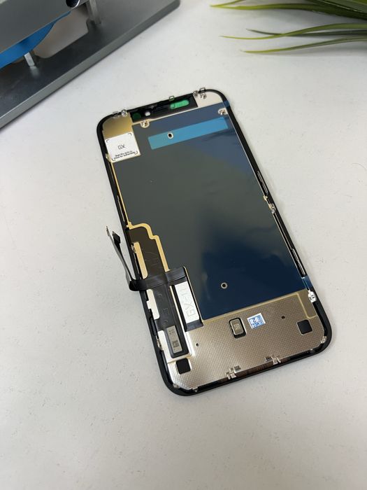 Дисплей OEM за iPhone 11 с 12 месеца гаранция!