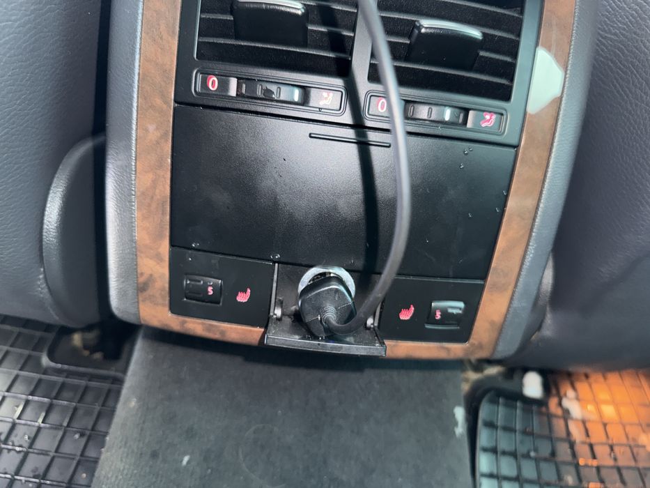 Vand sau Schimb  Touareg 3.0