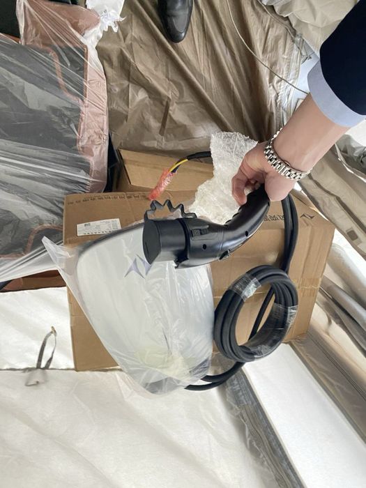 Продается Dongfeng оригинал зарядка 7квт!