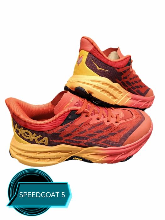 H O K A          Speedgoat 5