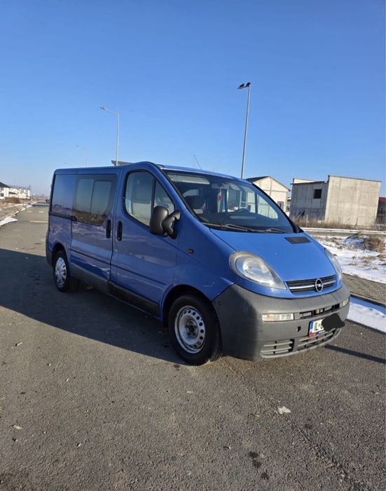 Vând opel Vivaro!