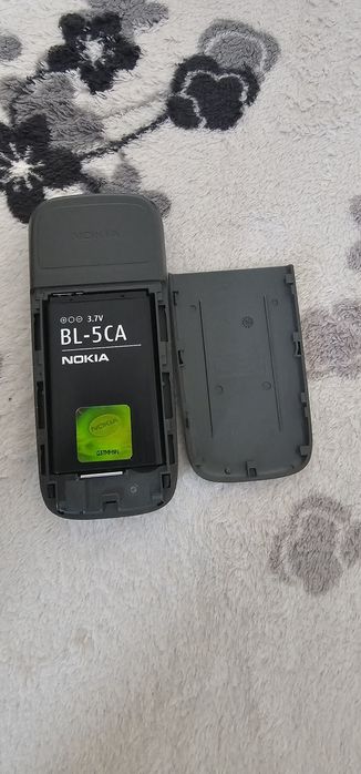 Nokia 1200 cu lanterna impecabil,accepta orice cartela, meniul este in limba română