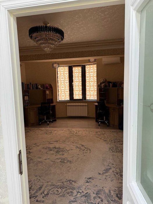 3-комнатная квартира, 74 м², метро Бодомзор — аренда