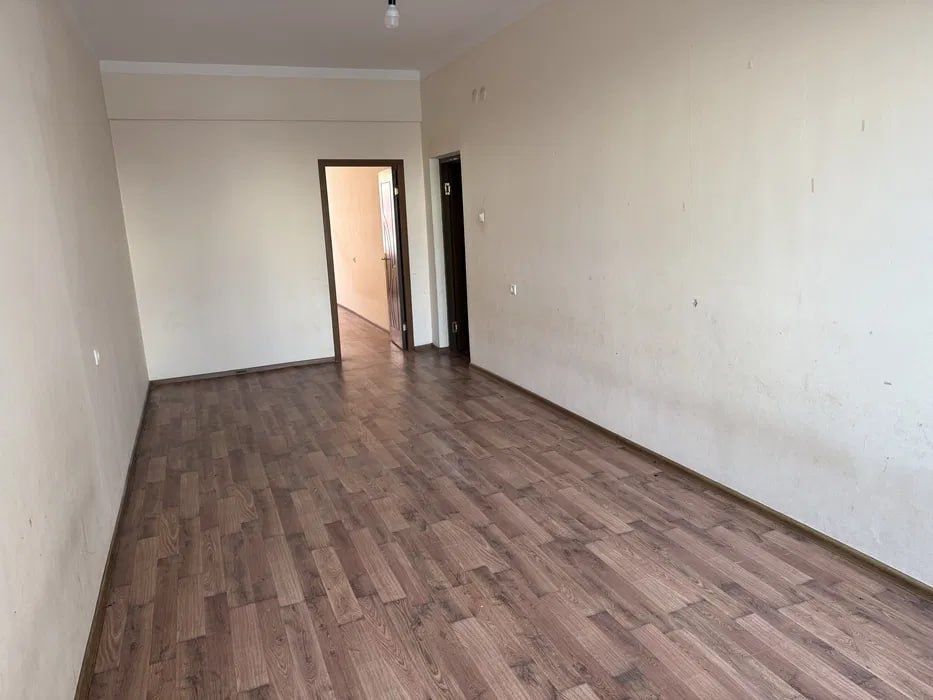 Сергели 6А. 2/2/7. 68 м². 2-станция Метро продаётся квартира