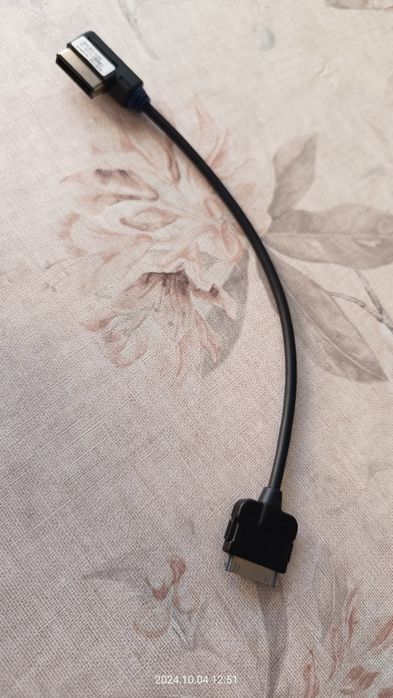 Cablu conexiune Audi la ipod