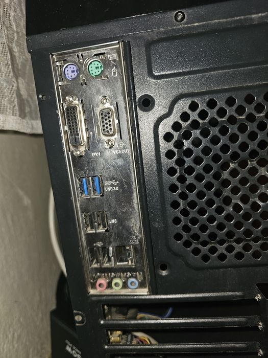 Дъно и Процесор с Рам Intel 6700 , 16gb Ram
