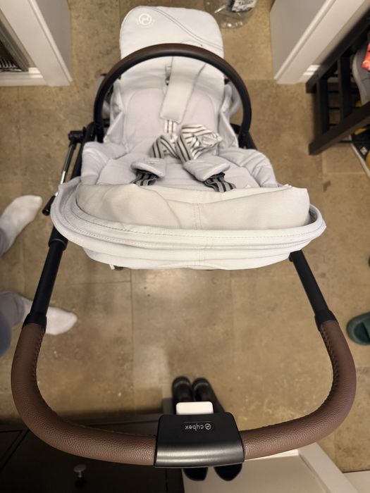 Cybex Eezy twist s2+