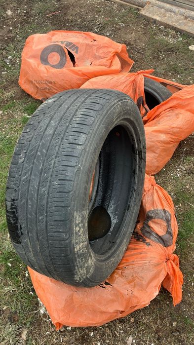 Продам Шины летние 235х55 R19