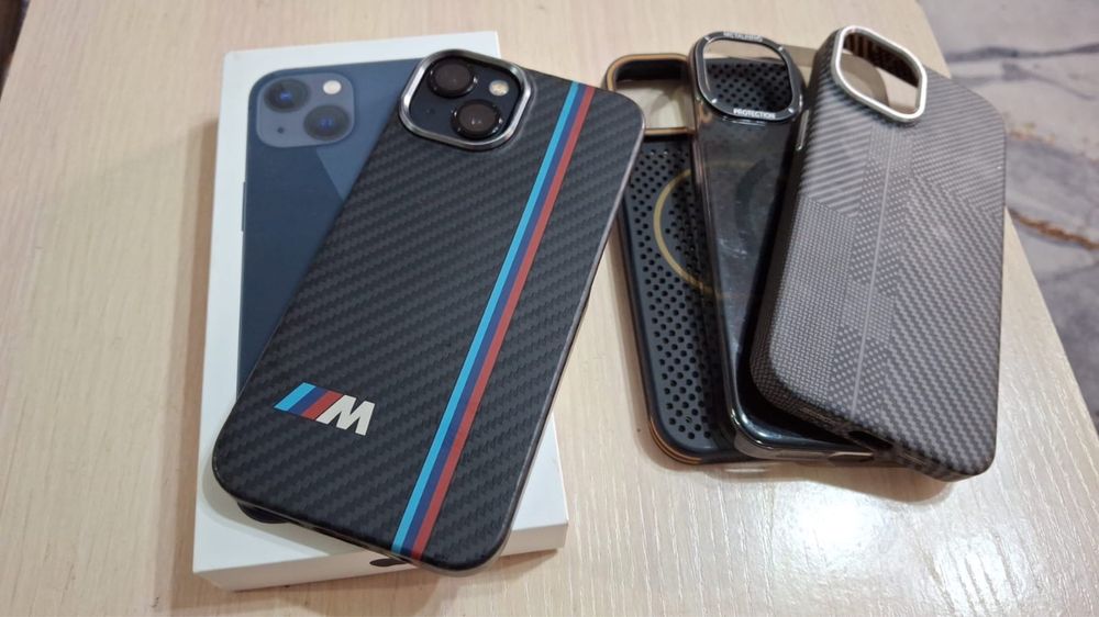 Продам Iphone 13