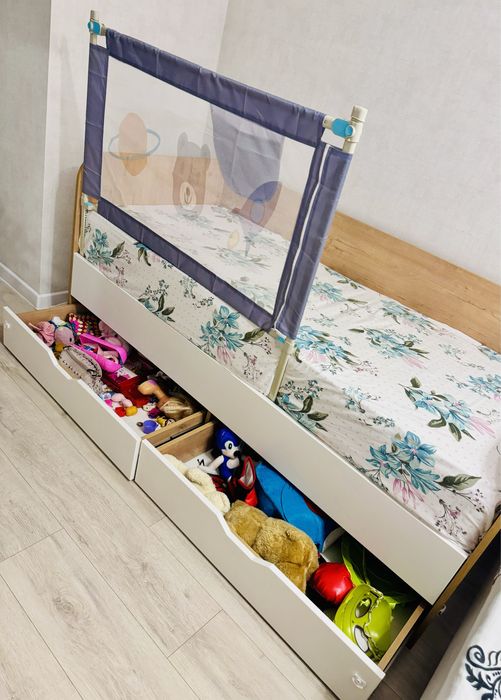 Продам кровать односпальную