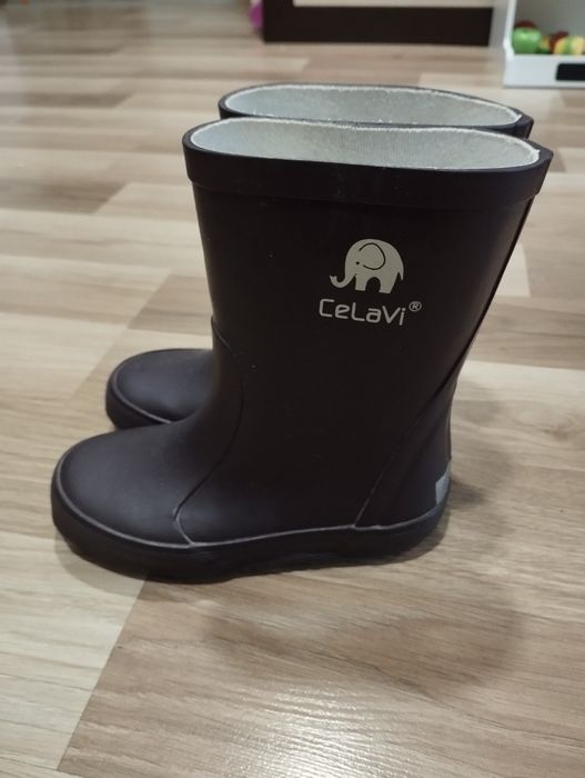 Vând cizme Celavi mărimea 26