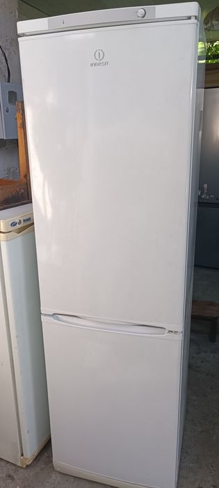 Продам холодильник Индезит