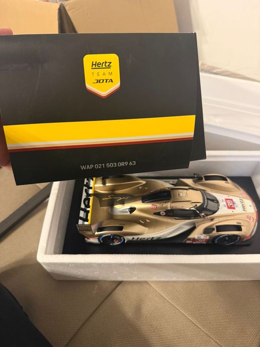 Macheta 1:18 Spark Porsche 963 Hertz Team Jota #38 nr 1 of 700 Noua