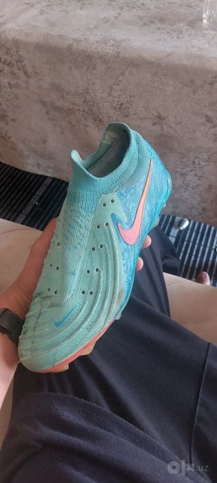 Бутсы nike phantom 2 siries (EURO 40 размер)