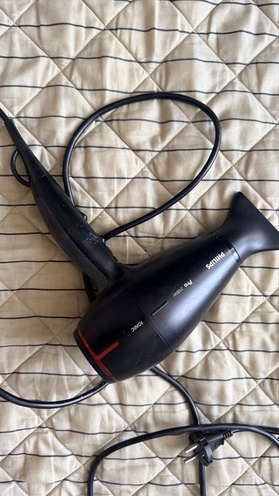 сешоар Philips Pro 2100W