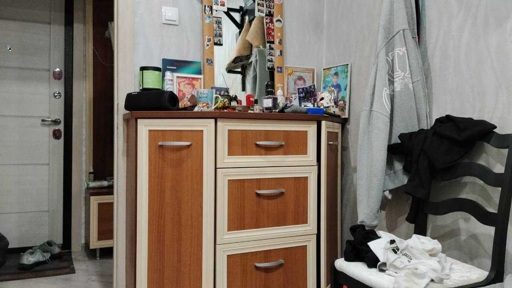 Продам кровать и комод