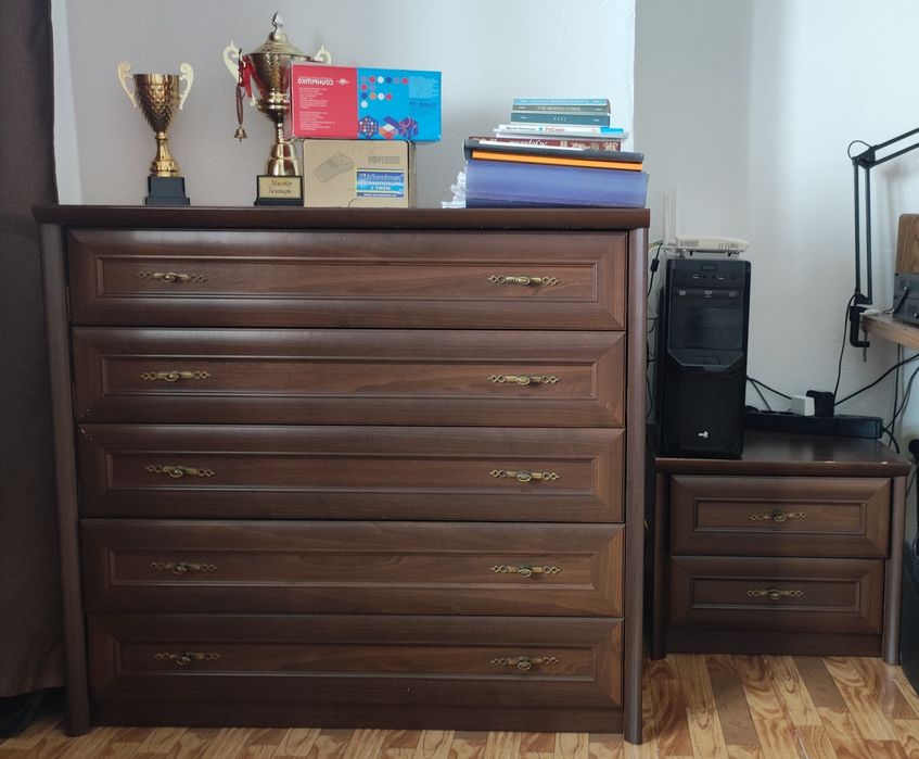 Спальный гарнитур