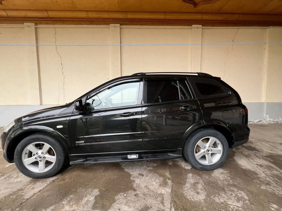 Мошина сотилади сан йонг камерон