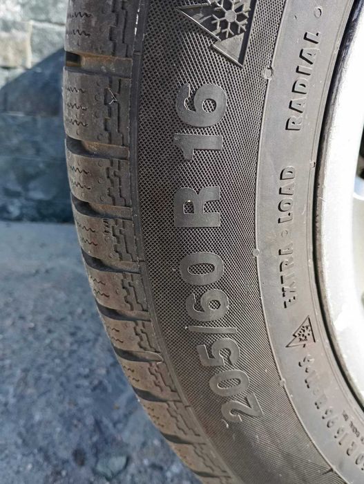 Всесезонни гуми Continental с оригинални, алуминиеви джанти Мерцедес