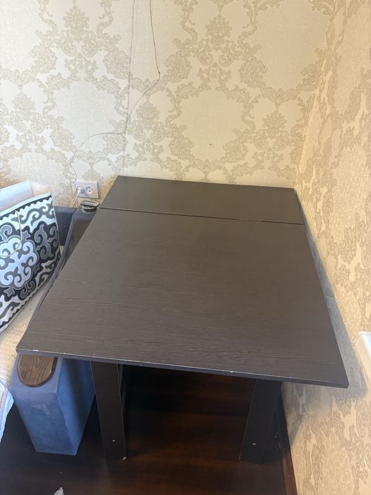 Продам б/у стол книжка
