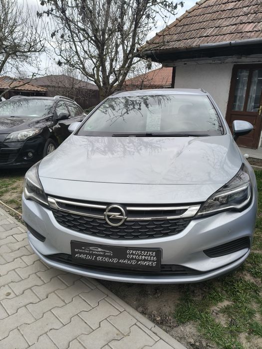 Vând Opel Astra K
