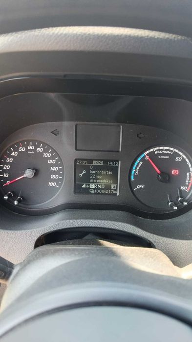 Mercedes eSprinter Generatia I, 2022, baterie: 47 KW, WLTP: 168km, 3,5 tone, 4 europaleti, 2+1 locuri, 22 000 km, 114 CP