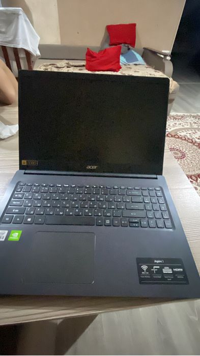 Ноутбук acer.