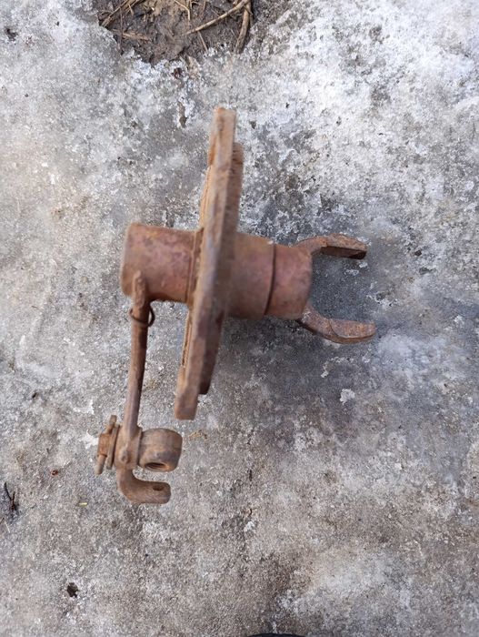 Запчасти на трактора МТЗ, ЮМЗ.