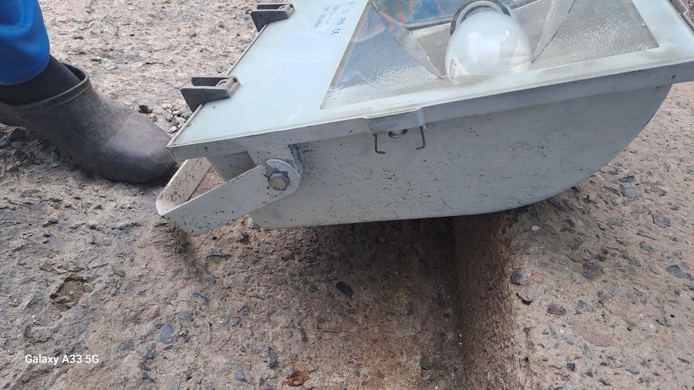 Продам прожектор