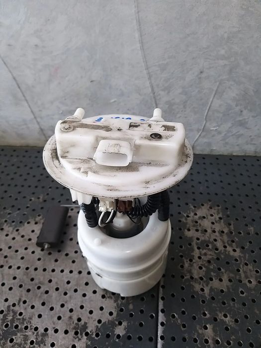 Pompa rezervor combustibil 0.9 tce renault captur 1 j5 h5 100123618aa