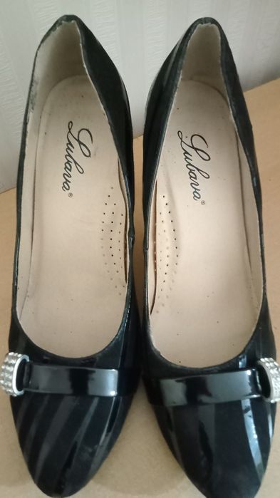 Продам туфли женские