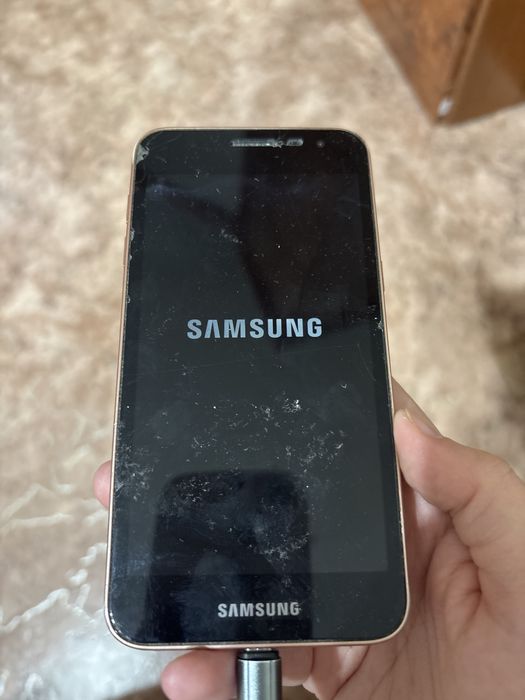Продам Samsung Galaxy J2 Core