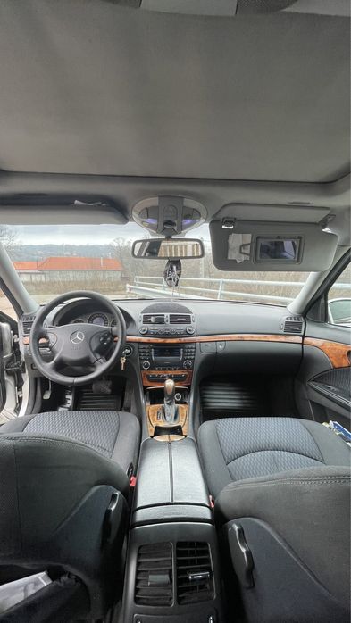 Mercedes E-class w211