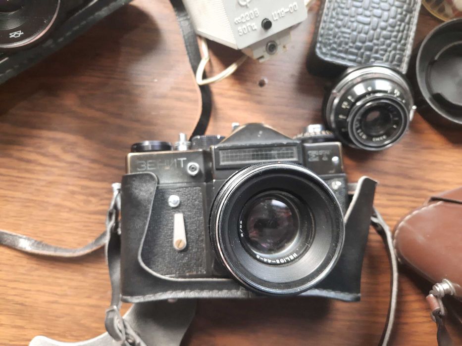 Продам фотоаппараты и объектив