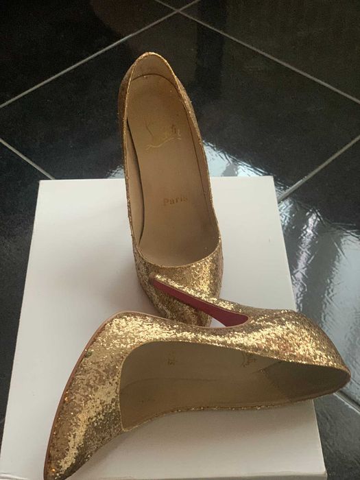 Pantofi Christian Louboutin So Kate 120