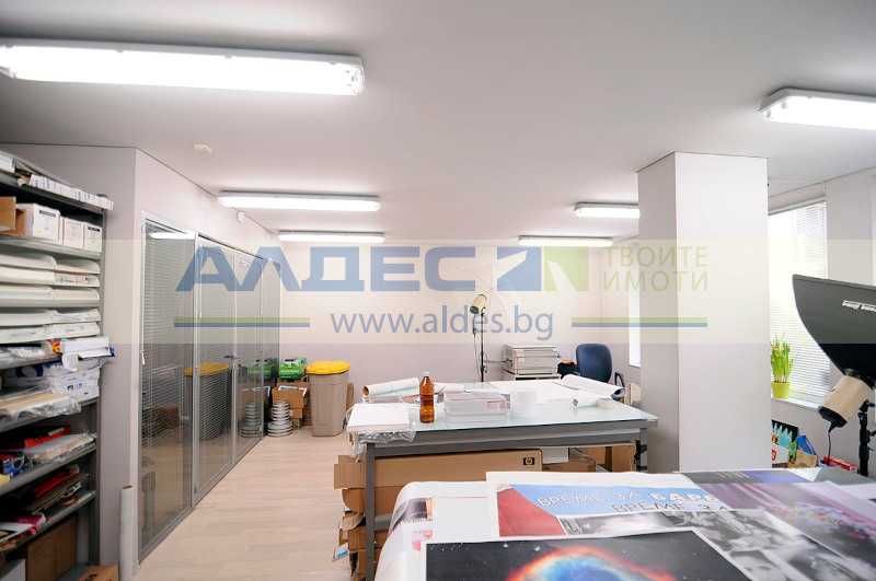 Дава се под наем Офис в София, Борово - 142 кв.м за 1495.83 € - Снимка #12