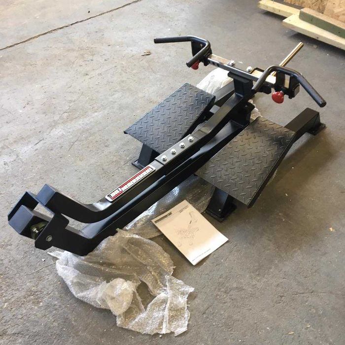 Фитнес Уред за Гръб /  Мечка / Машина за Гребане /