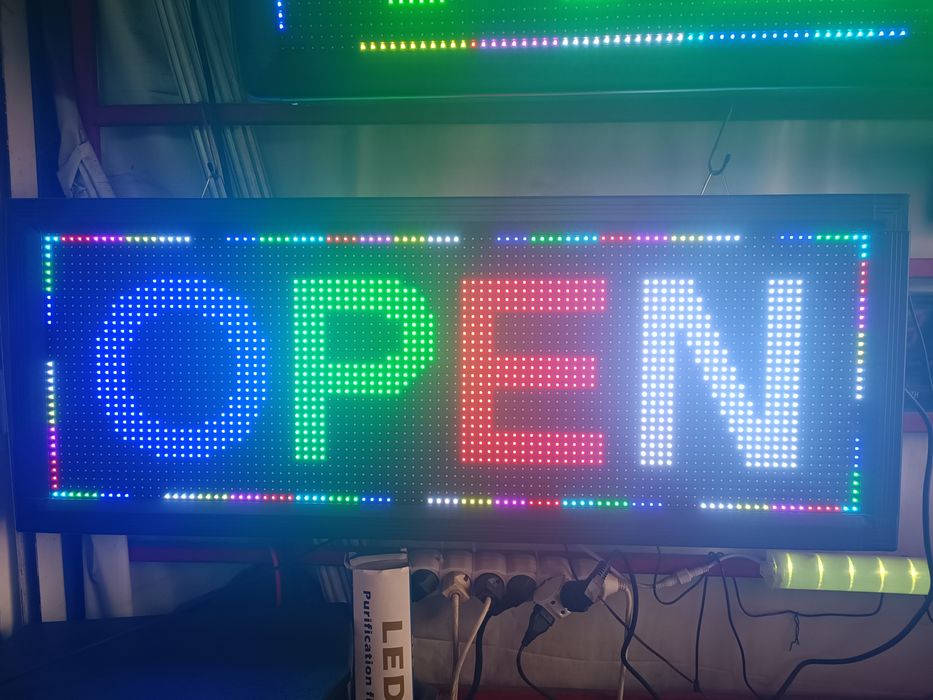 Рекламни LED табели, светеща лед табела