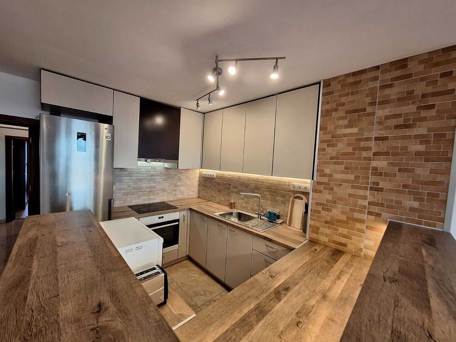 Тристаен апартамент, 134 м2 в Софя , Лагера , огромен хол и панорама