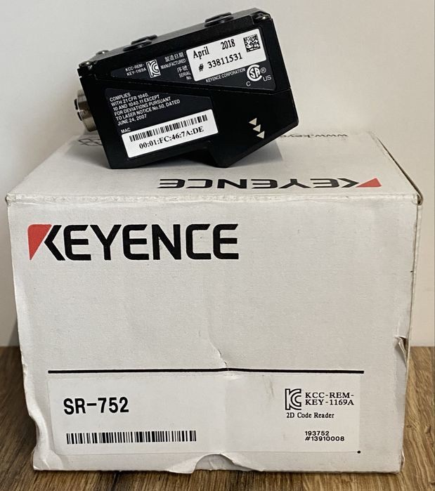 Cititoare coduri industriale Keyence SR-1000, SR-751, SR-752